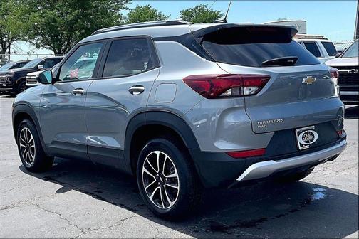 Sterling Gray Metallic 2025 Chevrolet Trailblazer LT