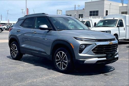 Sterling Gray Metallic 2025 Chevrolet Trailblazer LT
