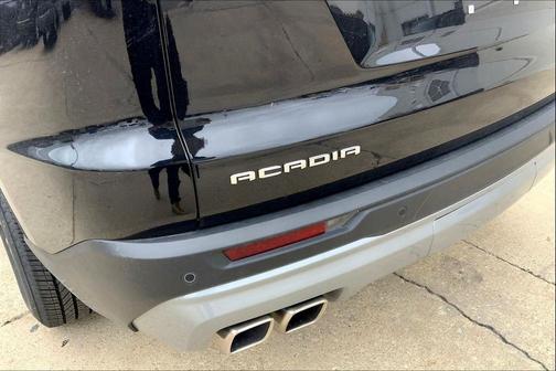 2025 GMC Acadia FWD Elevation