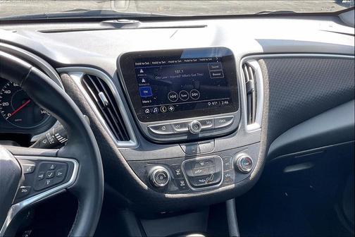 2023 Chevrolet Malibu FWD RS