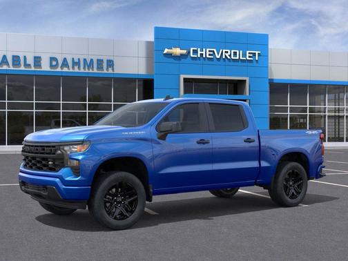 2025 Chevrolet Silverado 1500 Custom