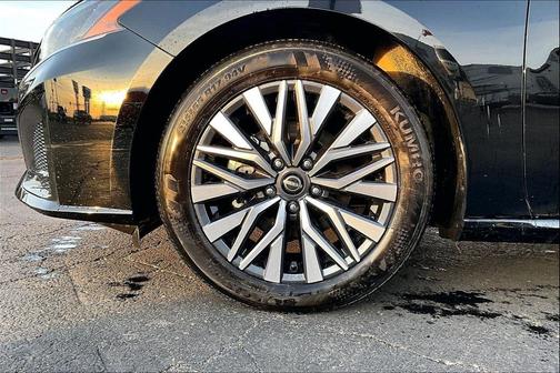 2025 Nissan Altima SV FWD