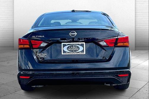 2025 Nissan Altima SV FWD