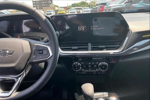 Mosaic Black Metallic 2026 Chevrolet Trax FWD ACTIV