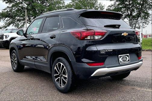 MOSAIC BLACK META 2025 Chevrolet Trailblazer LT
