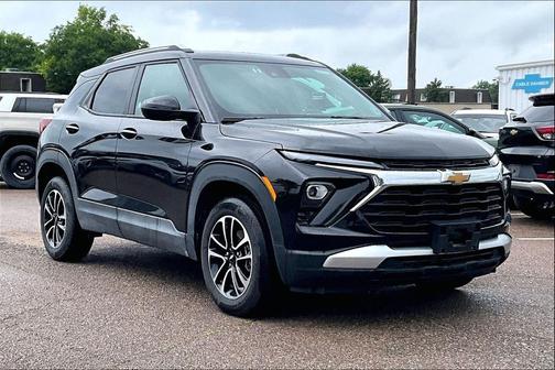 Mosaic Black Metallic 2025 Chevrolet Trailblazer LT