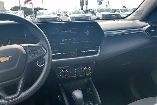 Mosaic Black Metallic 2025 Chevrolet Trailblazer LT