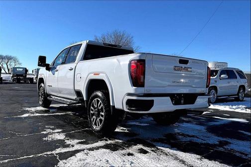 2023 GMC Sierra 2500 AT4