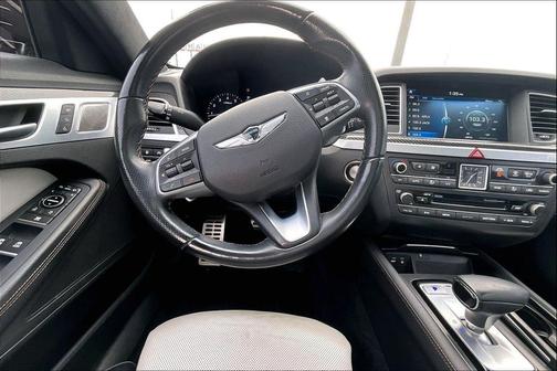Victoria Black 2019 Genesis G80 3.3T Sport
