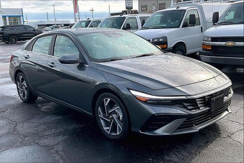 Amazon Gray 2025 Hyundai ELANTRA Limited