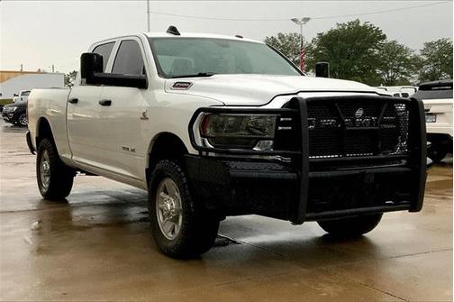 2022 RAM 2500 Tradesman Crew Cab 4x4 6'4' Box