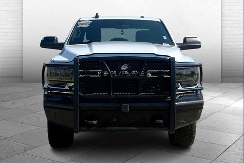 2022 RAM 2500 Tradesman Crew Cab 4x4 6'4' Box