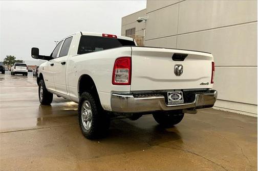 2022 RAM 2500 Tradesman Crew Cab 4x4 6'4' Box