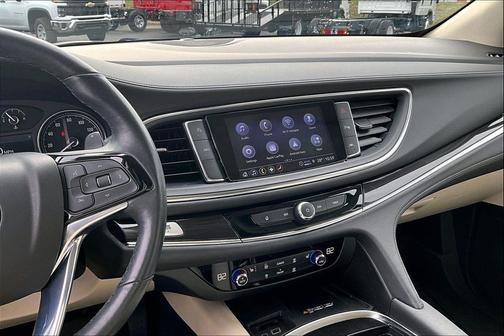 2023 Buick Enclave Essence AWD