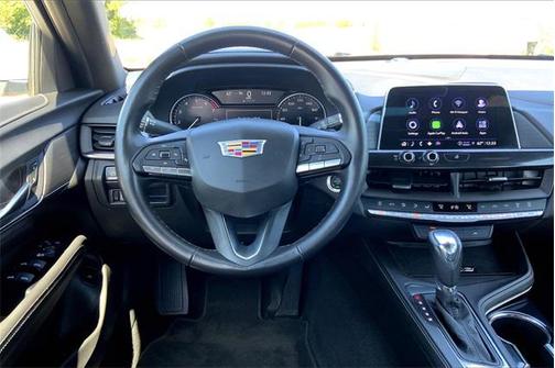 2024 Cadillac CT4 Luxury