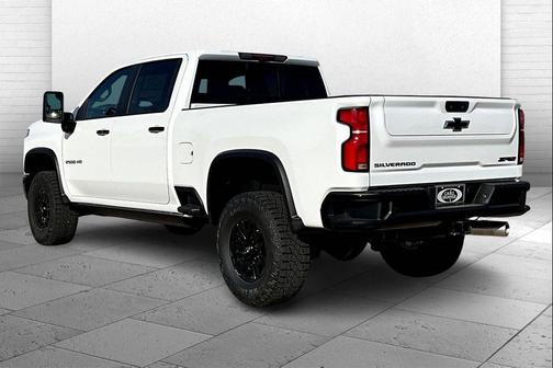 2026 Chevrolet Silverado 2500 Crew Cab, Standard Bed, XR2, 4WD