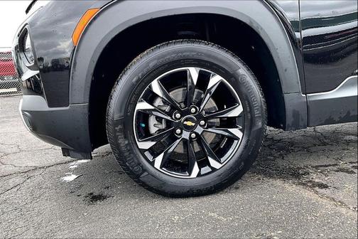 Mosaic Black Metallic 2023 Chevrolet Trailblazer LT