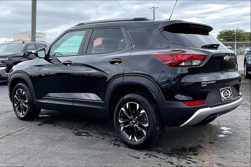 Mosaic Black Metallic 2023 Chevrolet Trailblazer LT
