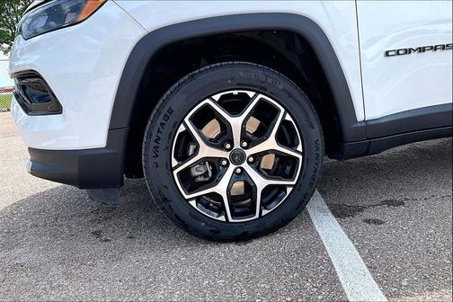 Bright White Clearcoat 2025 Jeep Compass Limited