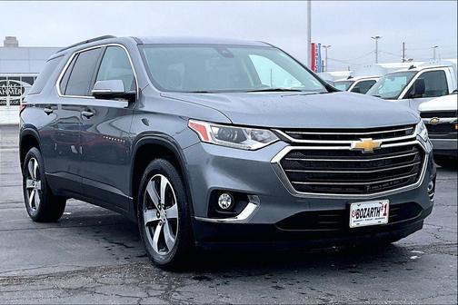 Satin Steel Metallic 2020 Chevrolet Traverse LT Leather