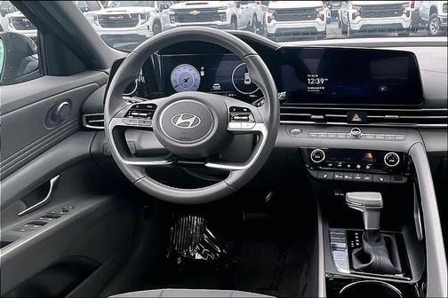 Abyss Black 2025 Hyundai ELANTRA SEL