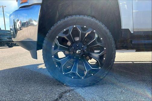 Summit White 2018 Chevrolet Silverado 2500 WT
