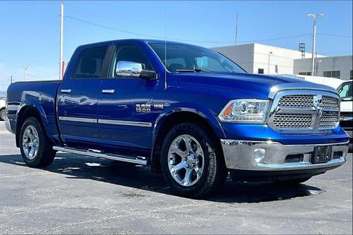 Blue Streak Pearlcoat 2016 RAM 1500 Laramie