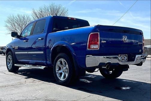 Blue Streak Pearlcoat 2016 RAM 1500 Laramie
