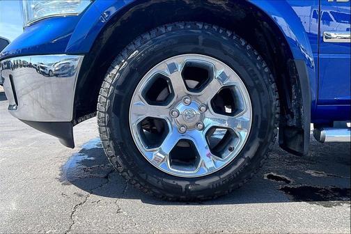 Blue Streak Pearlcoat 2016 RAM 1500 Laramie