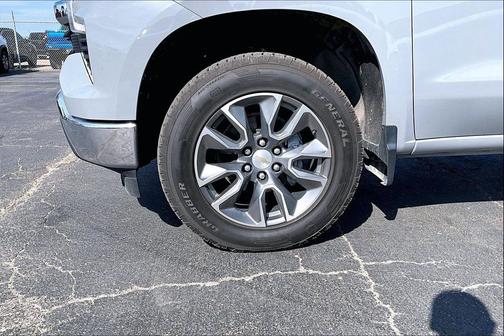 Slate Gray Metallic 2024 Chevrolet Silverado 1500 LT