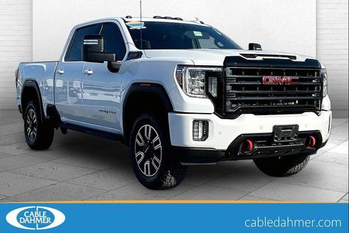 Summit White 2022 GMC Sierra 2500 AT4