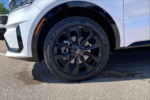 Glacial White Pearl 2021 Kia Sorento SX
