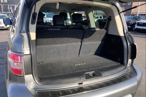 2017 Nissan Armada SV