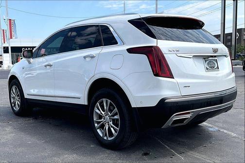 Crystal White Tricoat 2023 Cadillac XT5 Premium Luxury