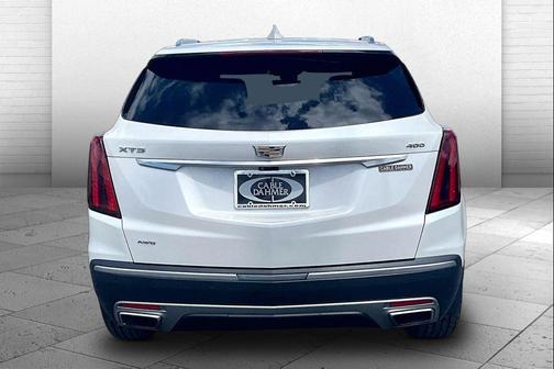 Crystal White Tricoat 2023 Cadillac XT5 Premium Luxury