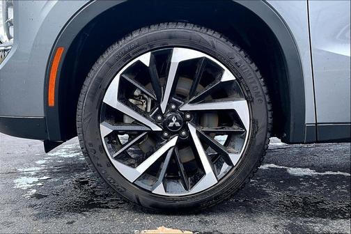 2024 Mitsubishi Outlander SE Black Edition S-AWC