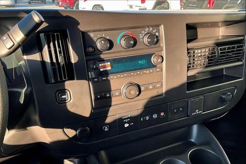 2025 Chevrolet Express 2500 RWD 2500 Regular Wheelbase WT
