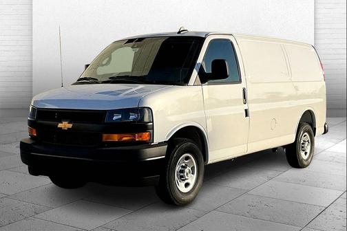 2025 Chevrolet Express 2500 RWD 2500 Regular Wheelbase WT