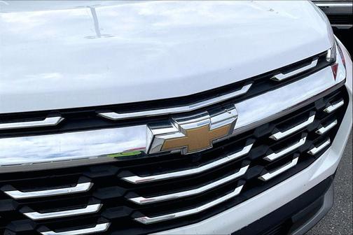 Summit White 2026 Chevrolet Equinox 1LT
