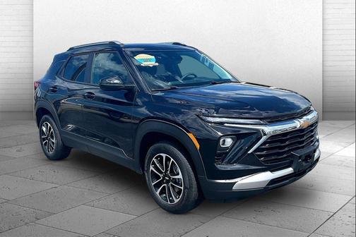 Mosaic Black Metallic 2025 Chevrolet Trailblazer LT