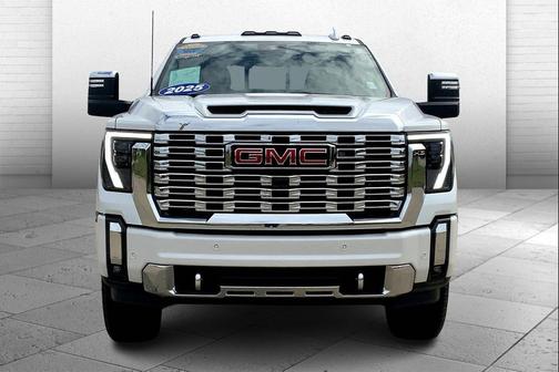 2025 GMC Sierra 2500 Denali
