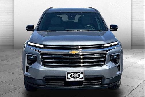 Sterling Gray Metallic 2026 Chevrolet Traverse LT