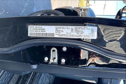 2022 RAM 2500 Laramie Crew Cab 4x4 6'4' Box