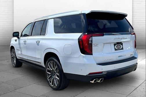 Glacier White Tricoat 2026 GMC Yukon XL Denali Ultimate