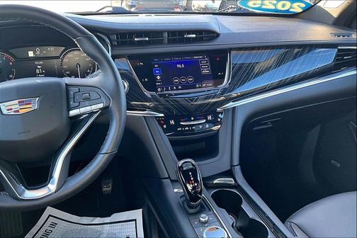 2025 Cadillac XT6 Premium Luxury FWD