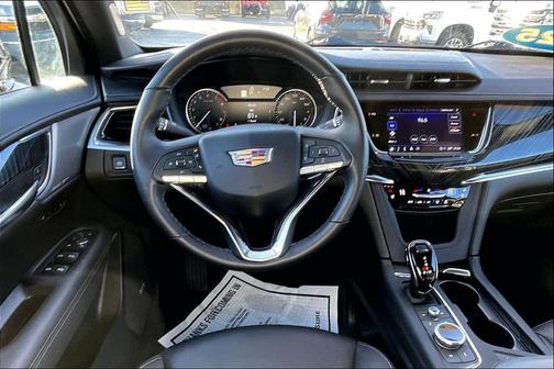 2025 Cadillac XT6 Premium Luxury FWD