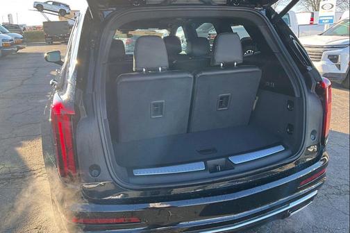 2025 Cadillac XT6 Premium Luxury FWD