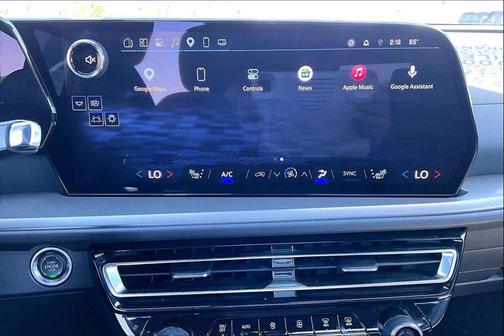 Mosaic Black Metallic 2025 Chevrolet Traverse LT