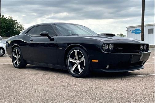 Black Clearcoat 2014 Dodge Challenger Shaker Pkg
