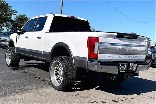 White Platinum Metallic Tri-Coat 2018 Ford F-250 King Ranch